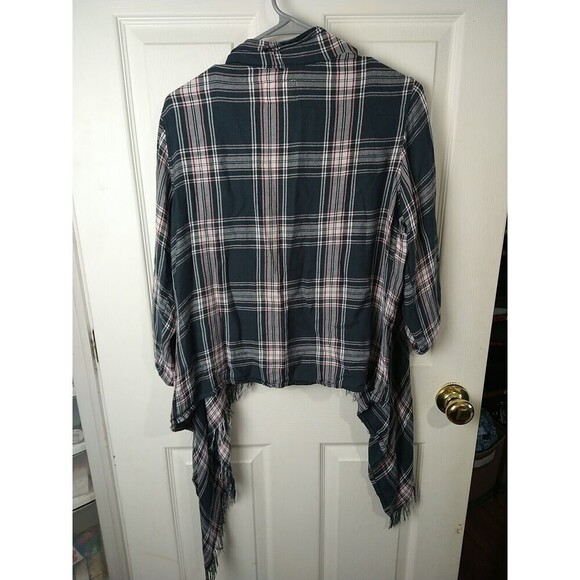 Justice Girls Open Roll Tab Plaid Waterfall Shawl. Size 18 - Picture 11 of 11